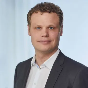 Dr. Fabian Walla